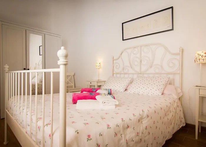 Holidays2fuengirola 6 Bedroom 200 Mts Vakantiehuis *