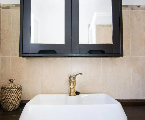 Holidays2fuengirola 6 Bedroom 200 Mts *