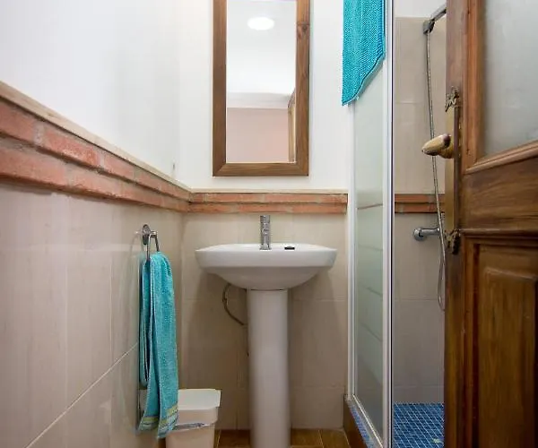 Ferienhaus Holidays2fuengirola 6 Bedroom 200 Mts *