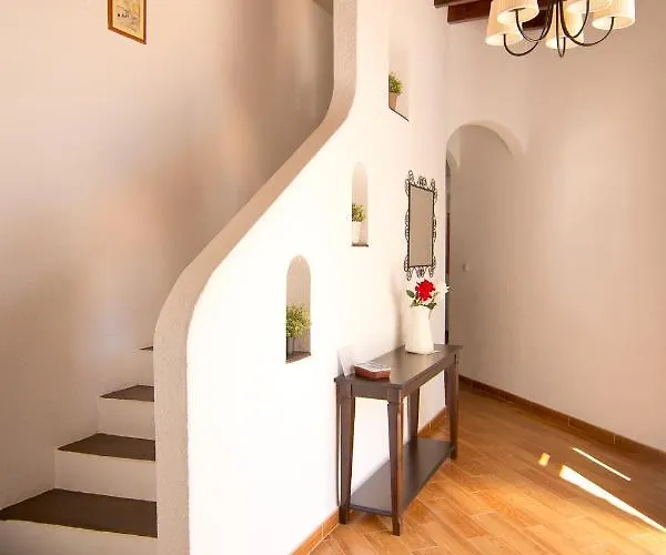 Holidays2fuengirola 6 Bedroom 200 Mts Ferienhaus Fuengirola