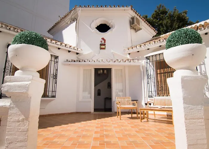 Holidays2fuengirola 6 Bedroom 200 Mts *