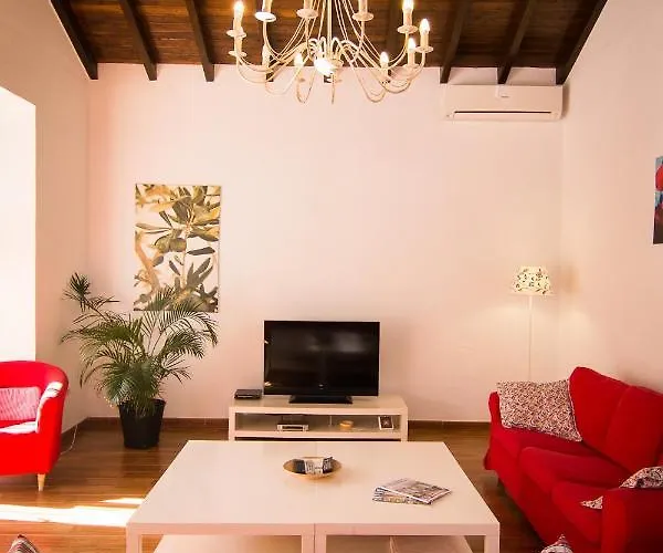 Holidays2fuengirola 6 Bedroom 200 Mts