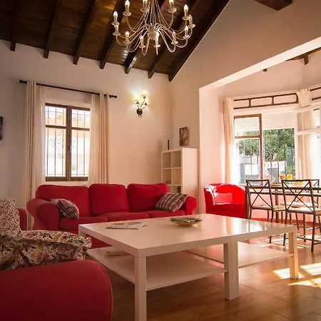 Holidays2fuengirola 6 Bedroom 200 Mts Semesterbostad Fuengirola