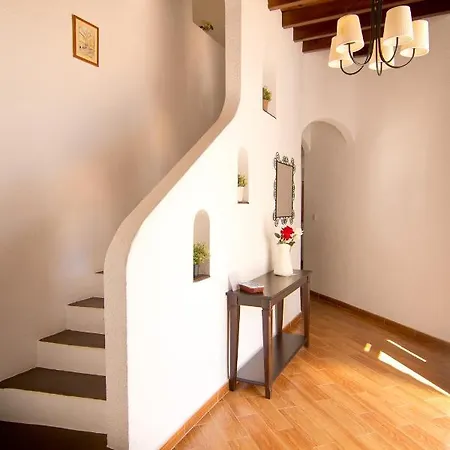 Holidays2fuengirola 6 Bedroom 200 Mts Feriehus Fuengirola