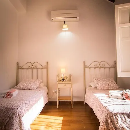 Holidays2fuengirola 6 Bedroom 200 Mts Semesterbostad