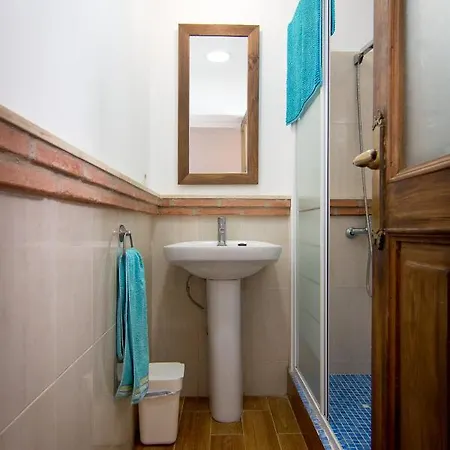 펜션 Holidays2fuengirola 6 Bedroom 200 Mts *