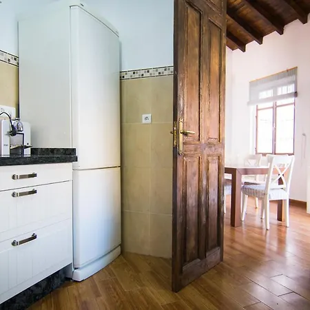 펜션 Holidays2fuengirola 6 Bedroom 200 Mts