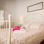Holidays2fuengirola 6 Bedroom 200 Mts Ferienhaus *
