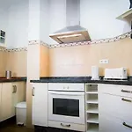 Holidays2fuengirola 6 Bedroom 200 Mts Ferienhaus *
