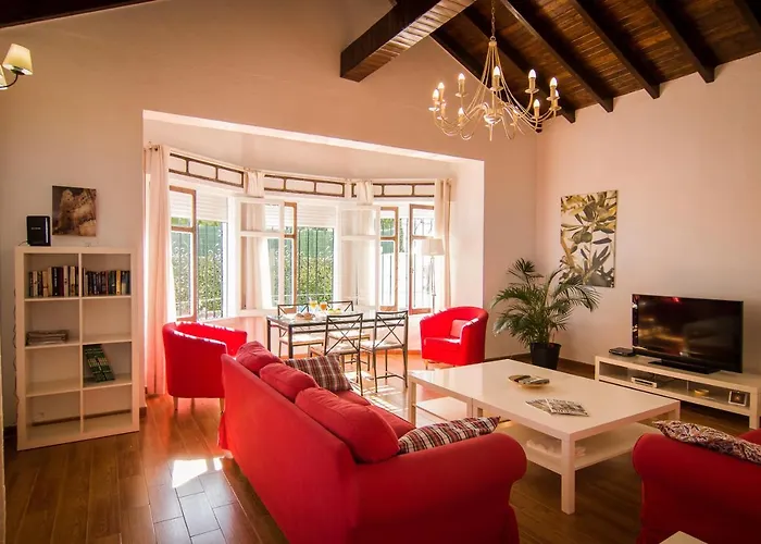 Holidays2fuengirola 6 Bedroom 200 Mts Fuengirola