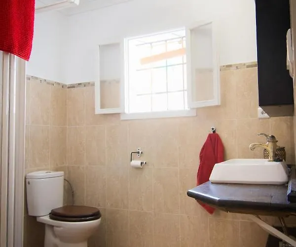 Holidays2fuengirola 6 Bedroom 200 Mts *