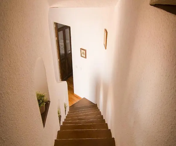 Holidays2fuengirola 6 Bedroom 200 Mts Сasa de vacaciones *